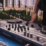 pexels-oskelaq-2000885 (FILEminimizer)